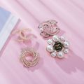 Spot Wybu 2022 Newest 8 Letters Brooch Luxury Pin Tudong Rhinestone/Pearl Rhinestone Brooch Jewelry Gift. 