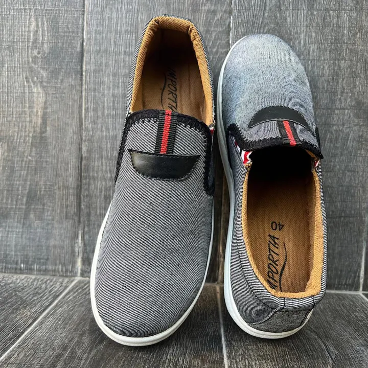 Men's%20Light%20Grey%20Colour%20Classic%20Heavy%20Denim%20Fabric%20Sneakers%20For%20Men%20-%20Image%203