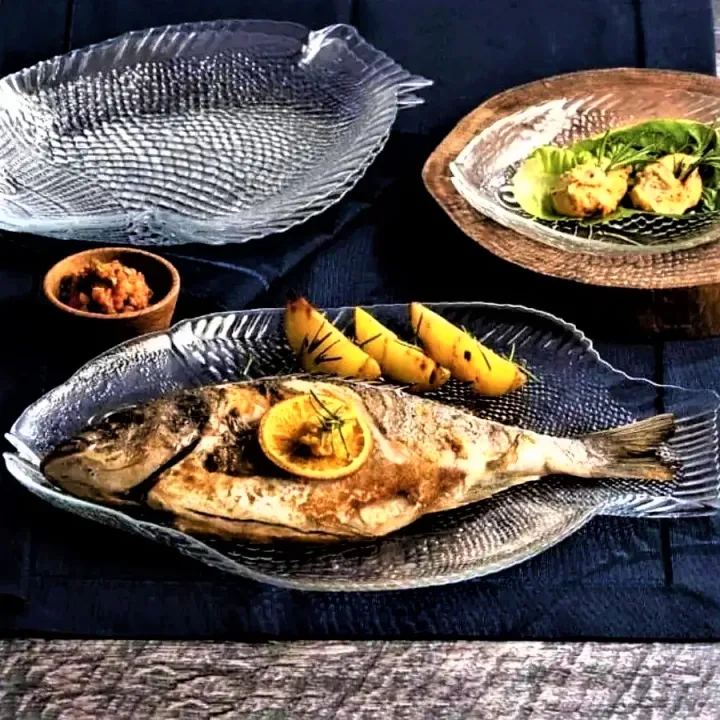Imported%20High%20Quality%20MARINE%20Fish%20Shaped%20Transparent%20Glass%20Serving%20Dish%20-%20Image%202
