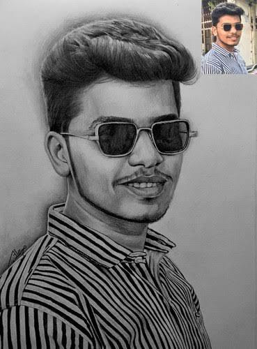 Sketch%20with%20Frame/Customize%20your%20photo%20into%20Hand-Made%20Pencil%20Sketch%20Gift.%20-%20Image%203