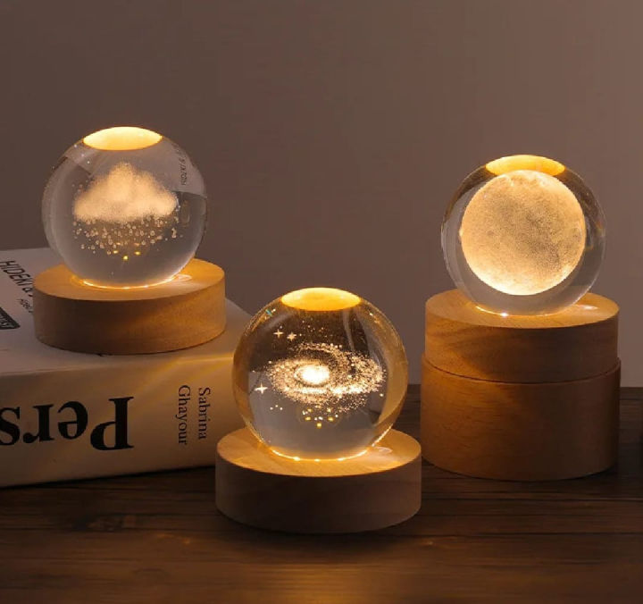 3D%20Moon%20Crystal%20Ball%20Table%20Lamp%20%E2%80%93%20Soft%20LED%20Night%20Light%20-%20Image%202