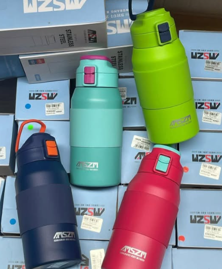 Imported%20MSZM%20800ml%20/%201000ml%20Stainless%20Steel%20Water%20Bottle,%20Hot%20&%20Cold%20Safety%20Lock%20Silicone%20Grip%20-%20Image%203