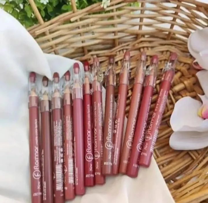 Lipstick%20Pencil%20pack%20of%2012/6%20Lip%20liner%20Lip%20Pencil%20-%20Image%204