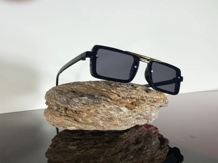 Stylish%20Square%20Black%20Sunglasses%20For%20Men%20And%20Women%20%7C%20Sunglass%20for%20women%20%20%7C%20Black%20Frame%20with%20Gold%20Bridge%20%7C%20Bold%20Streetwear%20%20%7C%20New%20Fashion%20Shades%20-%20Image%206