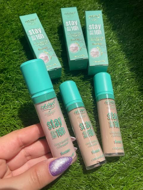 Artskin%20Stay%2016h%20Long-Lasting%20Concealer%20Soft%20Beige%20All%20Day%20-%20Image%206