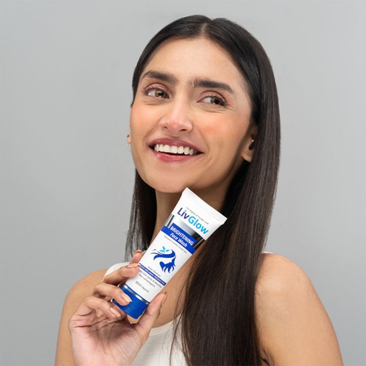 LIVGLOW%20Brightening%20Face%20Wash%20-%2060ml%20-%20Unisex%20(Men%20&%20Women)%20For%20Brighter%20and%20Younger%20Look,%20Best%20&%20Original%20Face%20Wash%20-%20Image%205
