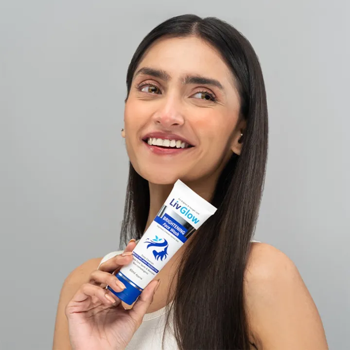 LIVGLOW%20Brightening%20Face%20Wash%20-%2060ml%20-%20Unisex%20(Men%20&%20Women)%20For%20Brighter%20and%20Younger%20Look,%20Best%20&%20Original%20Face%20Wash%20-%20Image%205