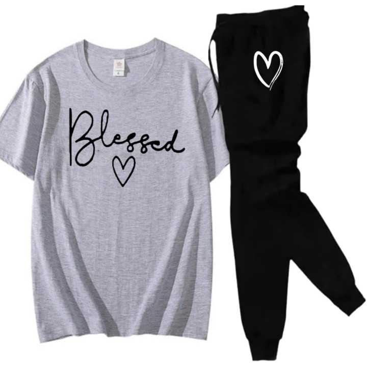 Maroon%20Trendy%20Printed%20Tracksuit%20For%20Girls%20&%20Womens%20-%20Soft%20&%20Comfortable%20Fabric%20T%20Shirt%20&%20Trouser%20Printed%20Tracksuit%20-%20Image%204