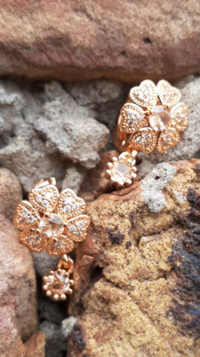 1%20carat%20gold%20ear%20rings%20for%20girls%20and%20women%20latest%20design.%20-%20Image%206