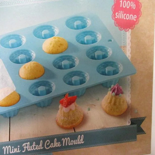 ERNESTO%20MINI%20FLUTED%20CAKE%20MOLD%20-%20Image%203