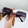Vintage Sunglasses For Women New Trend Large Frame Gradient Color Versatile Men. 