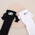 Magnetic Couple Hand-holding Socks For Men And Women Solid Colour Quirky Mid-thigh Socks Fashionable And Trendy Personalized White Sports Socks. 