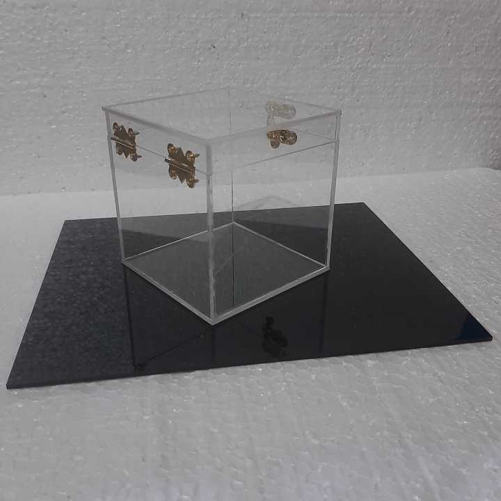 Gift%20Lock%20Box%20Acrylic%20Plastic%20Size%204x4x4%20,L%20x%20W%20x%20H%20-%20Image%202