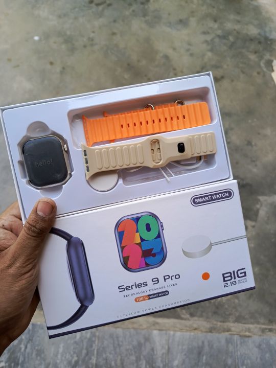 Series%209%20Ultra%20Smartwatch%20with%202.09"%20Big%20display%20(49mm)%20Infinite%20Display,Wireless%20Charging,%20Fast%20Multiple%20Dial%20Faces,%20Bluetooth%20Calling%20&%20Sports%20Modes,%20Heart%20Rate%20Blood%20Pressure%20Monitoring%20-%20Image%203