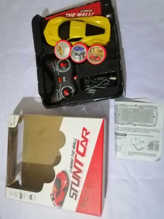 Wall%20Climbing%20Car%20-%20Climbing%20The%20Wall%20Stunt%20Car-%20Remote%20Control%20Car%20-%20Image%204