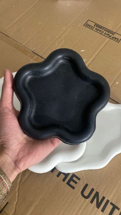 Set%20of%203%20Handmade%20Cement%20Jewellery%20Trays%20-%20Round,%20Flower%20&%20Cloud%20Shaped%20Concrete%20Storage%20Trays%20for%20Jewellery,%20Rings,%20Earrings,%20Candles,%20and%20Small%20Trinkets%20%7C%20Durable%20and%20Stylish%20Gift%20Idea%20-%20Image%203