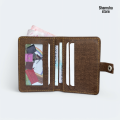 Guccci Slim Wallet First Copy - 5 Card Slots, 1 Cash Pocket & 1 Window card pocket. 