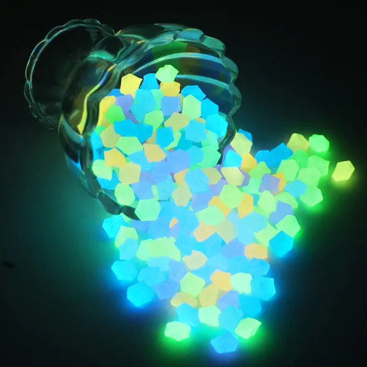 50/100Pcs%20Glow%20In%20Dark%20Pebbles%20Luminous%20Stone%20Garden%20Decoration%20Pebbles%20Outdoor%20Fish%20Tank%20Aquarium%20Decoration%20-%20Image%206