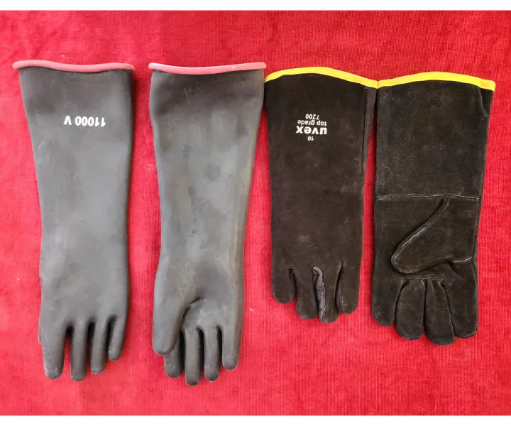 Full%20Set%20Anti%20Electricity%20Security%20Protection%20Gloves%2011000%20v%20Insulating%20Gloves%20Rubber%20and%20Leather%20Gloves%20Safety%20work%20WAPDA%20Gloves%20Heavy%20Duty%20Electric%20Gloves%20Etc.%20-%20Image%207