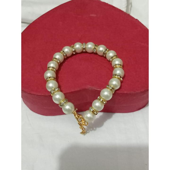 Jewel Fuel White Pearl Bracelet for Women