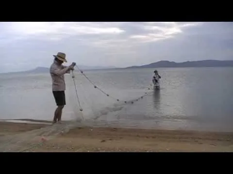 High-Quality%20195D/3%20Nylon%20Fishing%20Net%20%E2%80%93%2050MD%20Mesh%20Size%20%E2%80%93%20Available%20in%2090%20Yard%20&%20100%20Yard%20Length%20-%20Image%206