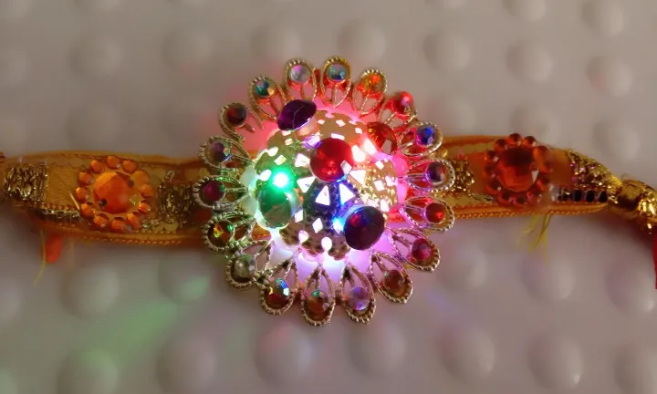Lighting%20Gaana/Wedding%20Bracelet%20(%20Pack%20of%2012%20pcs%20)%20-%20Image%203