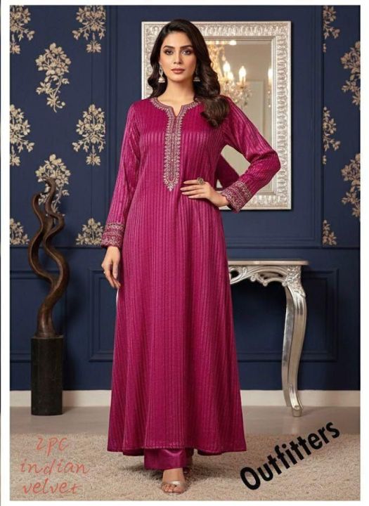 Chamki%20Velvet%202%20Piece%20Winter%20Dress%20-%20For%20Women,%20Chamki%20Shirt%20&%20Trouser%20-%20Image%203