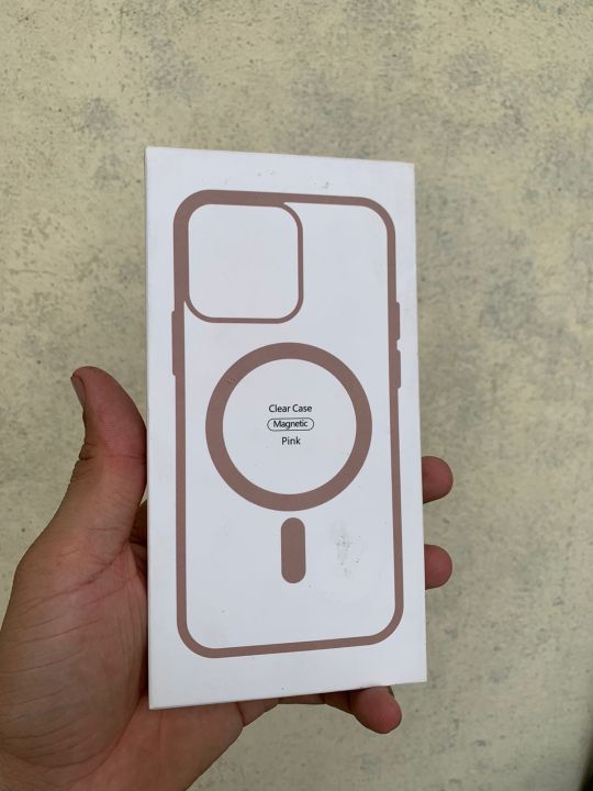 MagSafe%20Compatible%20Clear%20TPU%20Case%20for%20Apple%20iPhone%20-%20Magnetic%20Protective%20Cover%20-%20Image%2010