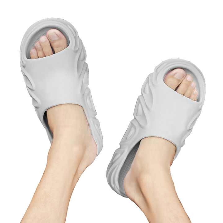 New%20Best%20Quality%20Imported%20Casual%20Chappal%20for%20Boys%20Stylish%20Slipper%20for%20Men%20Non-slip%20Comfortable%20Summer%20Cloud%20Slippers%20Beach%20Sandals%20-%20Image%202