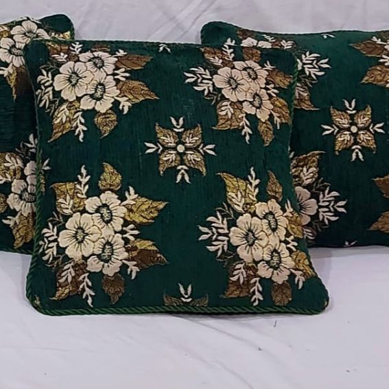 Best%20and%20unique%20Cushion%20cover%20in%20%20jacquard%20velvet%20with%20export%20quality%20-%20Image%207