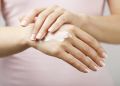 Caresse Instant pink Lotion 100 ml. 