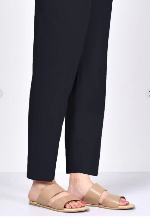 Black%20Trousers%20for%20Women%20-%20Image%208