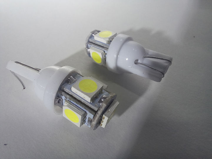 LED%20Light%20Bulb%20with%20High%20Intensity%205-5050-SMD%20License%20Plate%20Light%20Lamp%20Wedge%20-%20Image%204