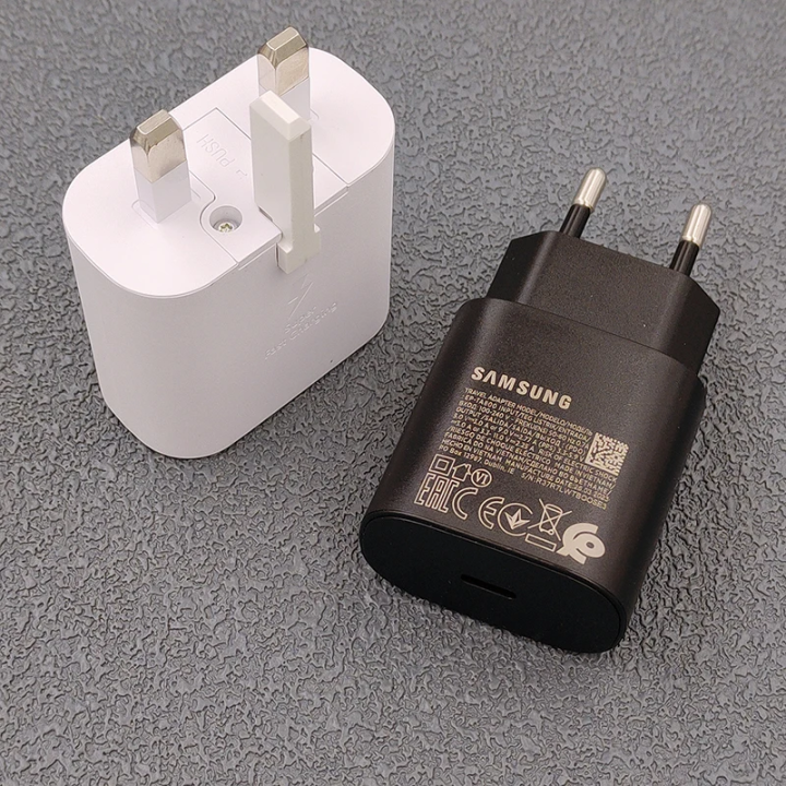 Samsung%2025W%20Super%20Fast%20Charger%20%E2%80%93%20USB-C%20Adapter%20for%20Galaxy%20S24%20FE,%20S24%20Ultra,%20S23,%20S22,%20Flip,%20Fold,%20A06,%20A16,%20A15,%20A35,%20A55%20%7C%20Quick%20Charging%20%7C%20Blendzii%20Outleex%C2%AE%20-%20Image%203