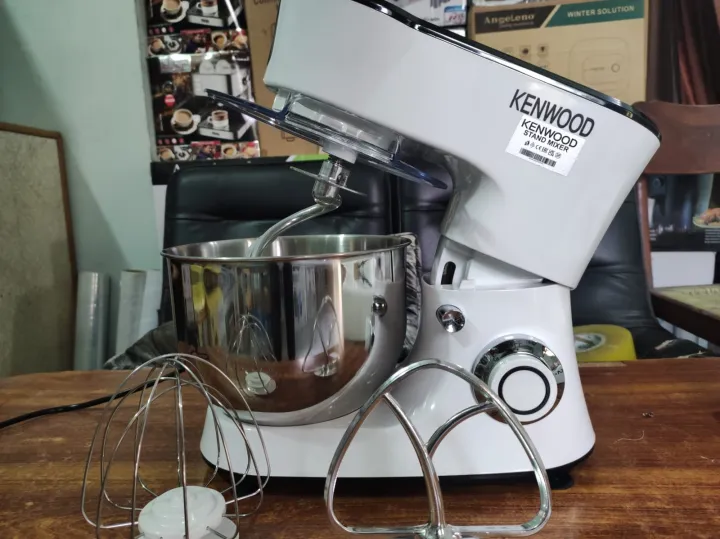 Kenwood%201000W%205L%20Dough%20Maker%20Stand%20Mixer%20-%20Image%205