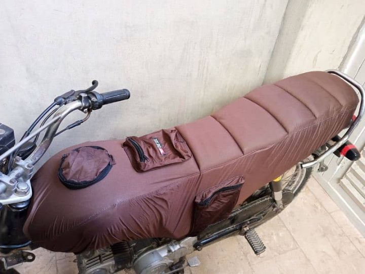 Best%20quality%20bike%20seat%20cover%20for%2070/125%20with%20soft%20foam%20and%20Waterproof%20-%20Image%204