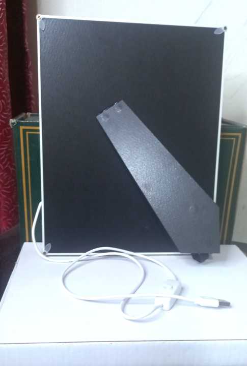 Couple%20LED%20Photo%20Frame%20%7C%20Couple%20Gifts%20with%20LED%20light%20%7C%20Gift%20for%20lovers%20%7C%20Customization%20Photo%20Frame%20-%20Image%205