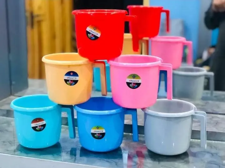 Mug%20/%20Bath%20Mug%20/%20Pure%20Plastic%20Bath%20Mug%20(%20Large%20size%20)%201pc%20Multicolors%20Available%20-%20Image%202
