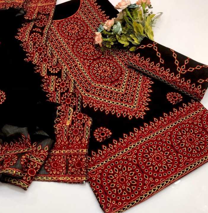 Un-stiched%20fabric%20women%20suit%20Stuff:%20cotton%20lawn%20-%20Image%203