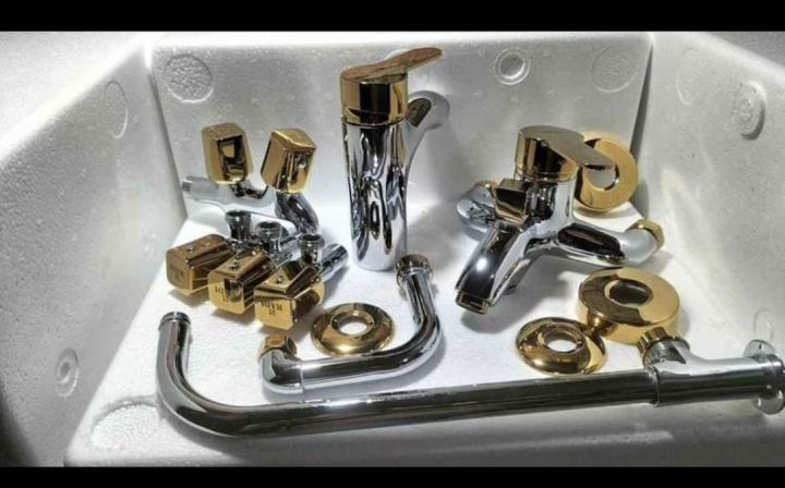 High%20Quality%20Bathroom%20Set%20Shower%20Set%20%7C%20Complete%20Bathroom%20Fitting%20100%25%20Brass%20Chrome%20Umair%20Sanitary%20fittings%20Lever%20%20Project%20Bath%20Set%20-%20Image%202
