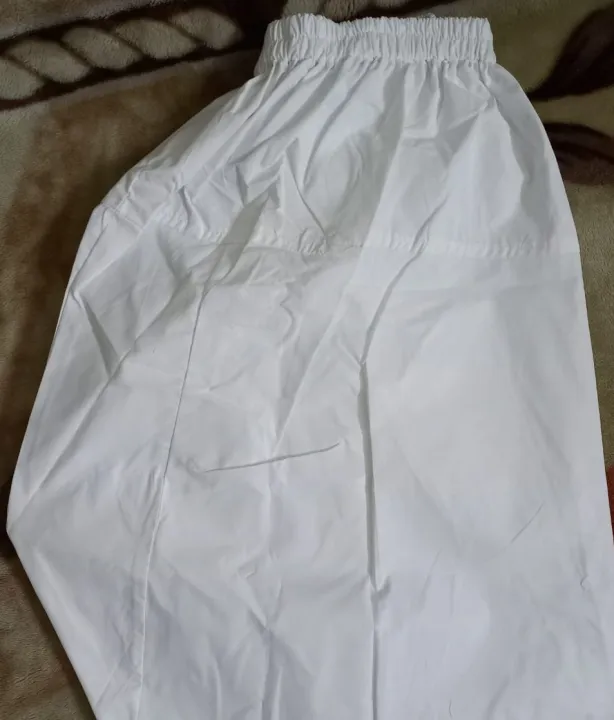 Regular%20White%20Shalwar%20for%20Women%20-%20Elasticized%20Cotton%20Fabric,%20Available%20in%20S-XXL%20Sizes%20-%20Image%208