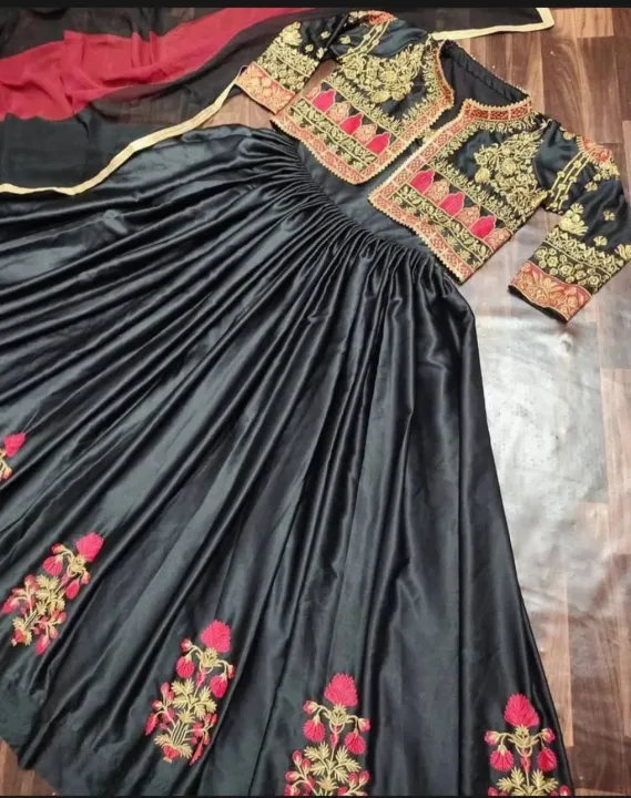 Women's%20Embroidered%20Silk%20Maxi%20with%20Koti%20Formal%20Party%20and%20Wedding%20Dress%20-%20Image%202