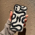 Luxurious black gold snake phone case for iPhone 14 13 12 11 pro Max X XR XS Max 7 8plus unique dragon shockproof soft TPU cover. 