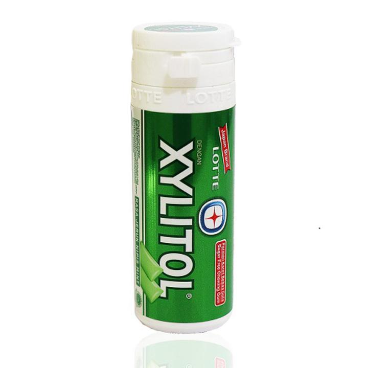 Lotte XYLITOL Sugar Free Chewing Gum Lime Mint 27gm