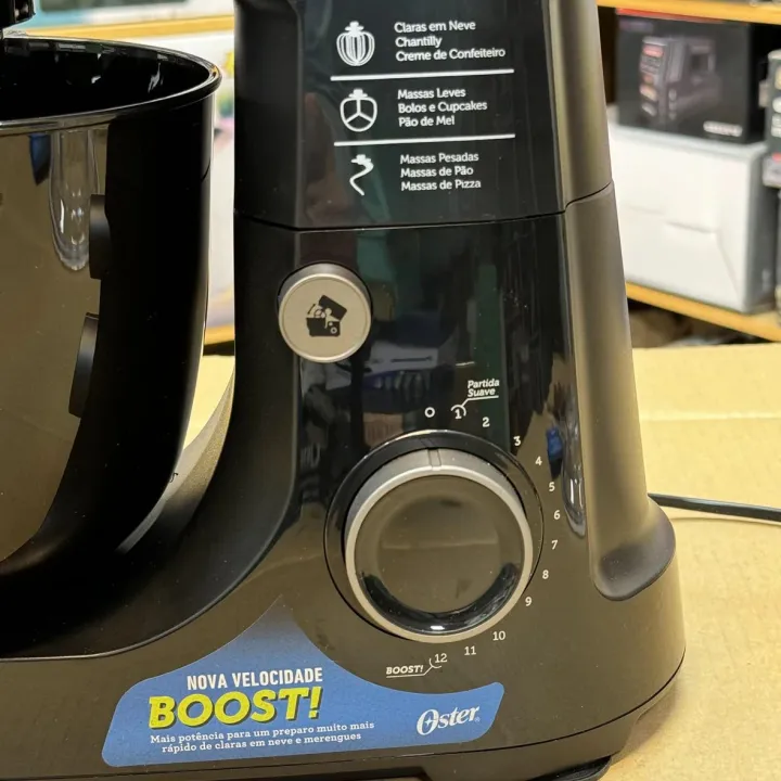 Lot%20Imported%20Oster%204L%20Stand%20Mixer%20-%20Image%207