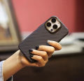 Carbon fiber Kevlar phone cases for iPhone 15 14 Pro Max case metal ring lens lightweight PC texture Apple 15 13 Promax cover. 