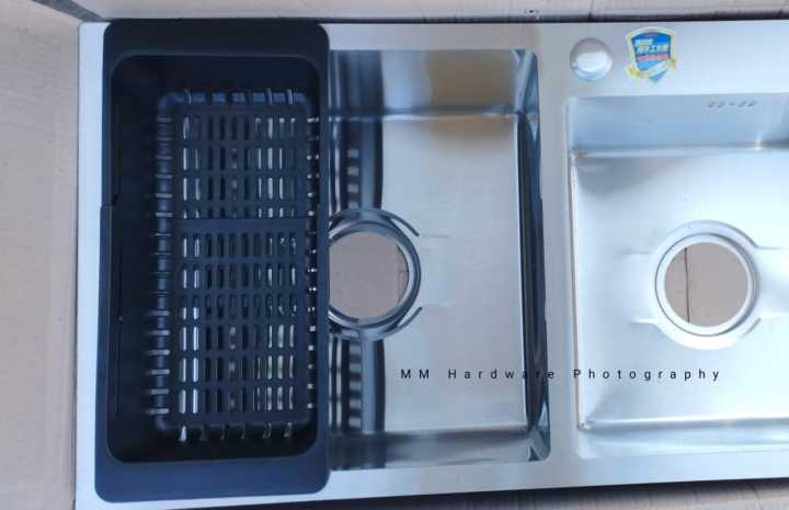 Kitchen%20Sink%20Double%20Bowl%2082x45%20CM%20-%20Image%207