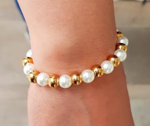 Pearl%20Bracelet%20white%20&%20Golden%20beads%20for%20Girls%20Women%20-%20Image%202