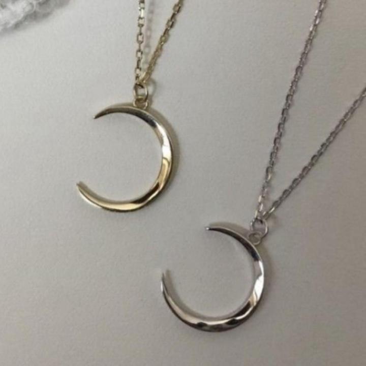 Stainless Steel Moon Necklace Fashion Moon Chain Pendant Simplicity Necklaces for Women Jewelry Accessories Party Charm Gifts