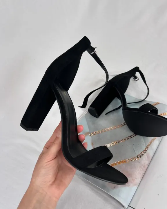 Women%20Fashion%203%20Inches%20Block%20Heels%20Sandals%20Luxurious%20Fairy%20Style%20Glamour%C2%A0%20Embellished%20Chunky%20Faux%20Suede%20Comfortable%20and%20Stylish%20for%20Any%20Occasion%20for%20Summer%20Black%20-%20Image%206